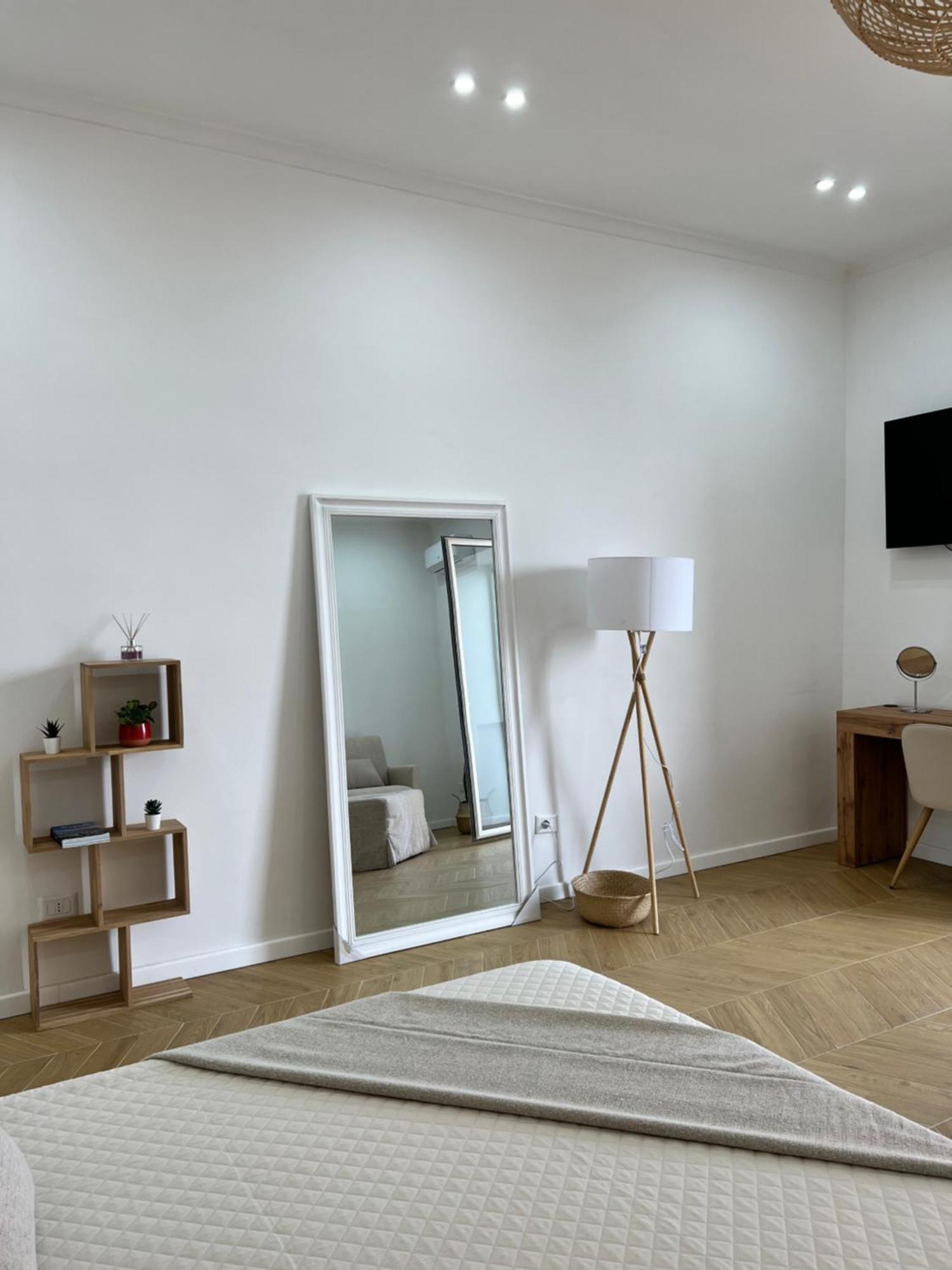 Gennarino Apartments - Panorama Suite With Balcony And Urban Loft Neapol Exteriér fotografie