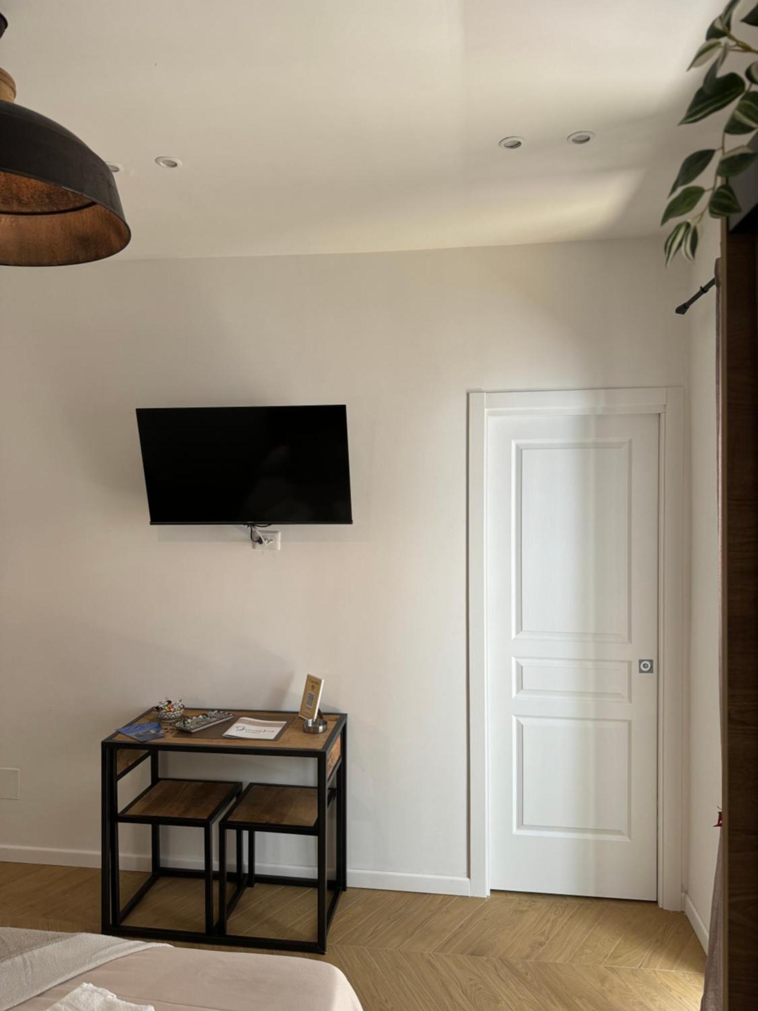 Gennarino Apartments - Panorama Suite With Balcony And Urban Loft Neapol Exteriér fotografie